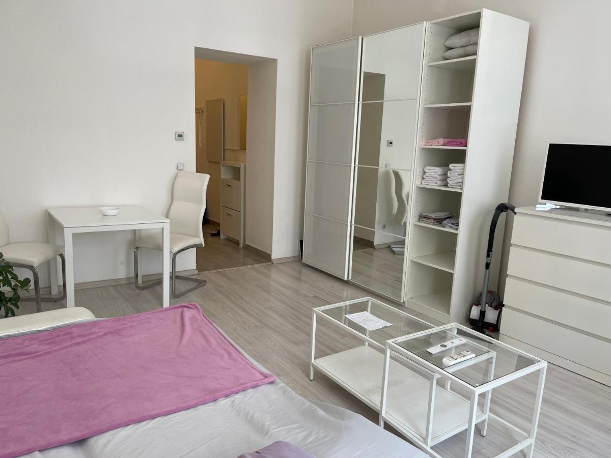 Hutteldorf Apartment ウィーン エクステリア 写真
