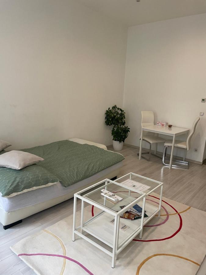 Hutteldorf Apartment ウィーン エクステリア 写真